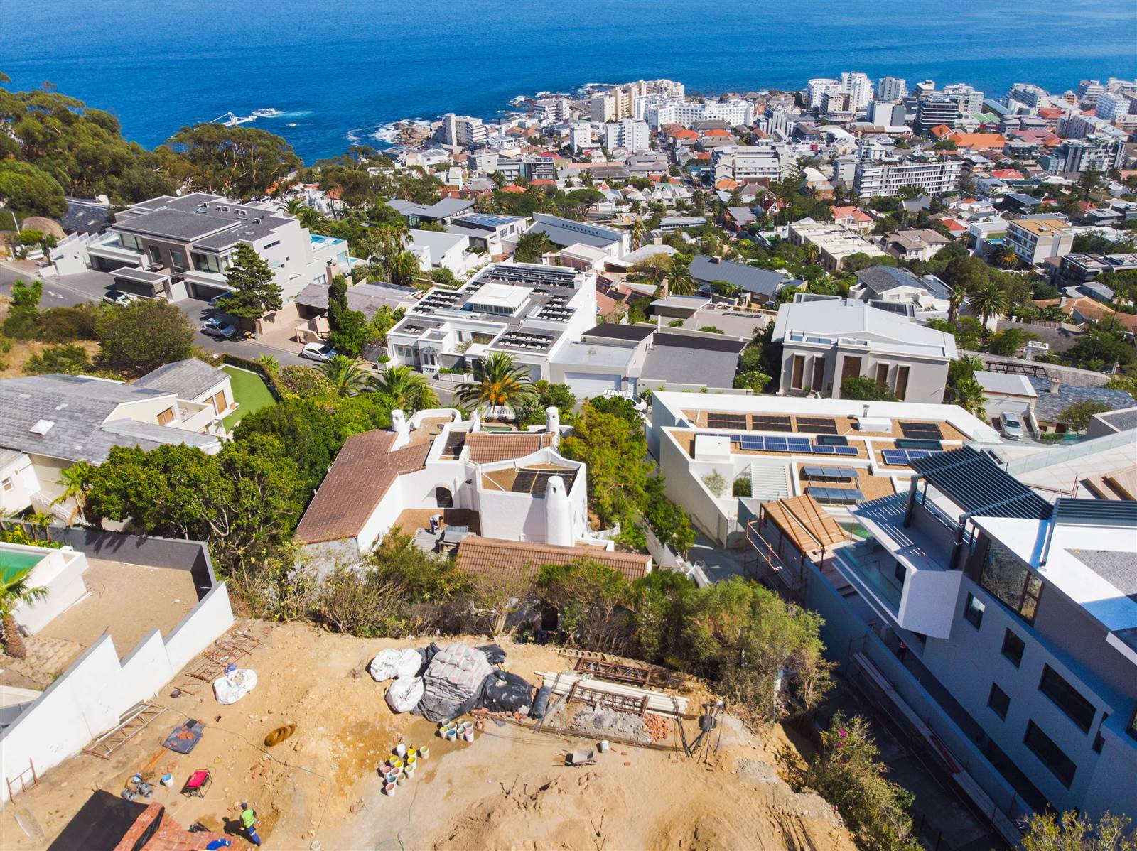 800 m² Land available in Fresnaye photo number 2