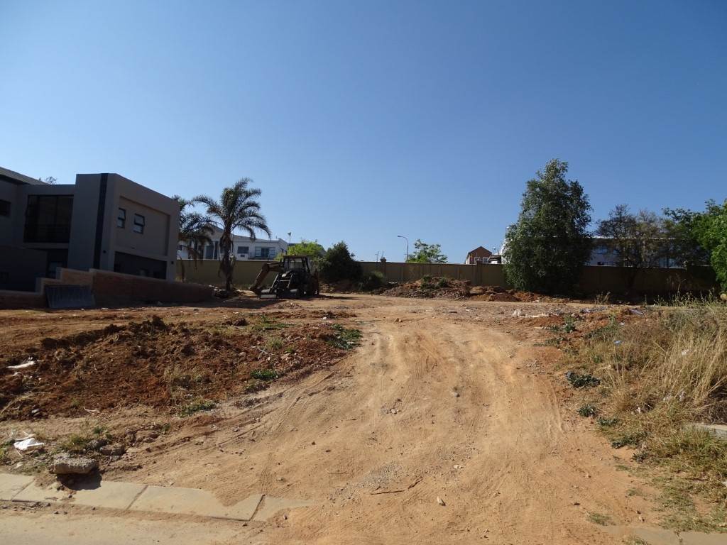 649 m² Land available in Eagle Canyon Golf Estate photo number 6