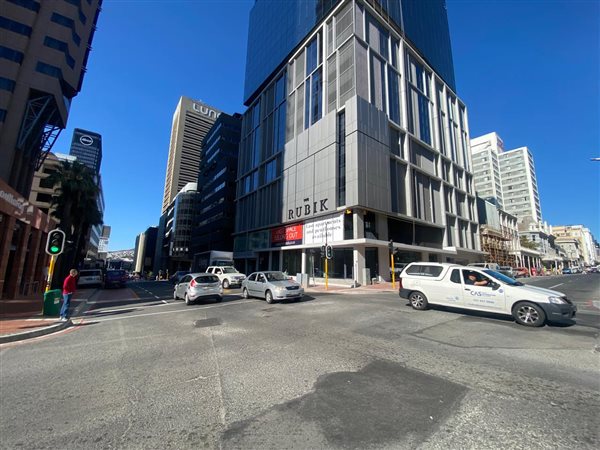677  m² Commercial space in Cape Town City Centre