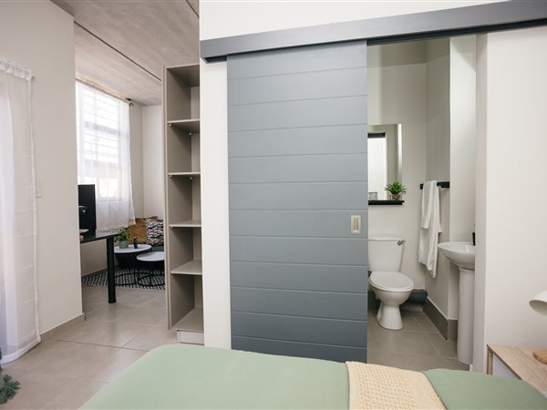 Studio Apartment
