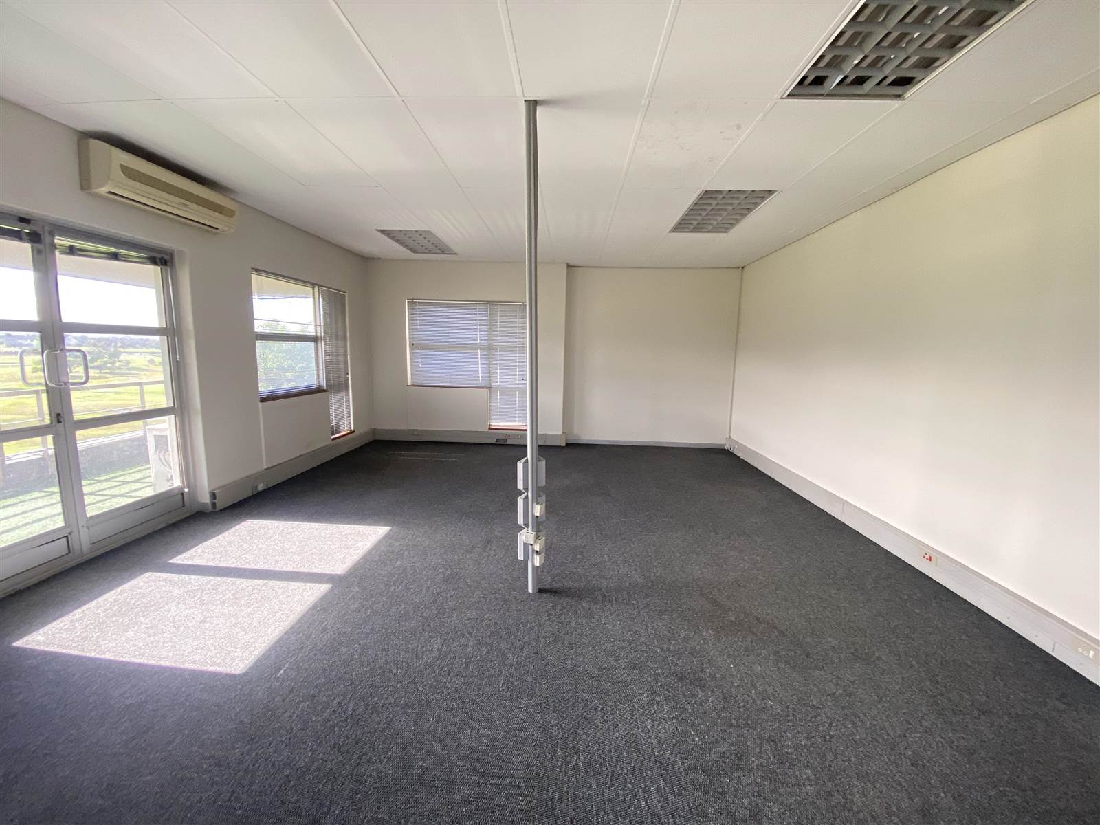 180  m² Commercial space in N1 City photo number 17
