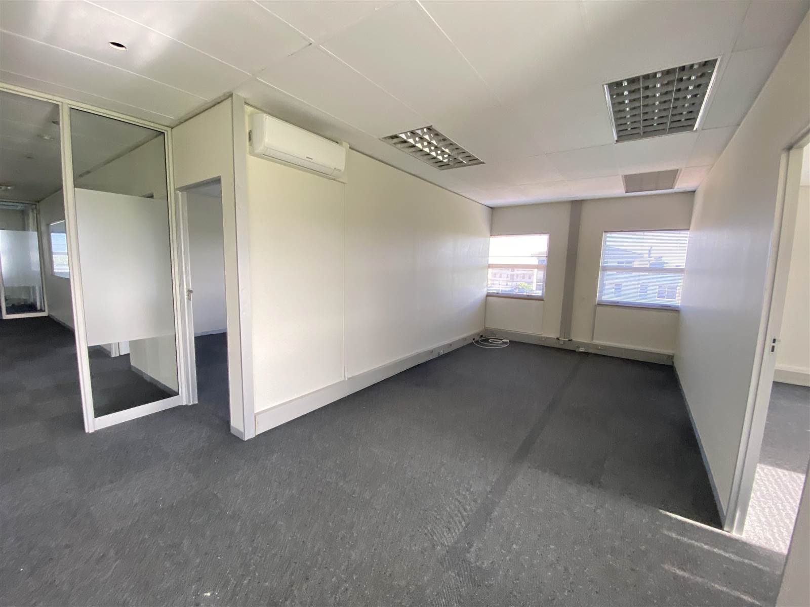 180  m² Commercial space in N1 City photo number 5