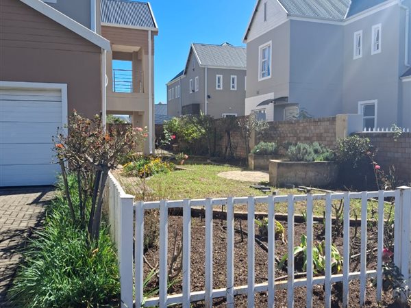 3 Bedroom House 3 Bedroom House
