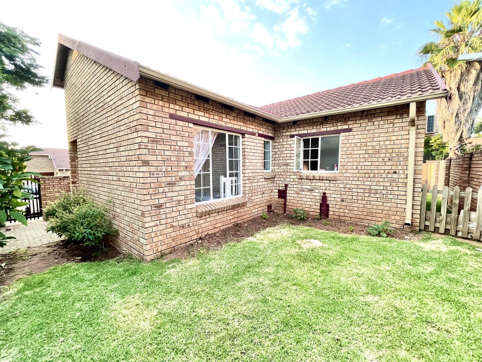3 Bed Simplex in Kyalami photo number 26