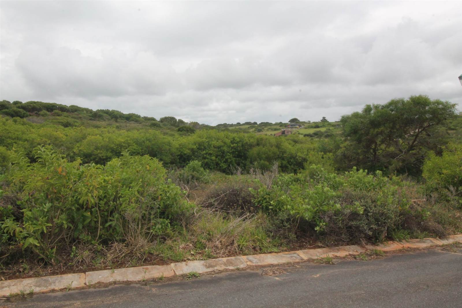400 m² Land available in Emerald Heights photo number 1
