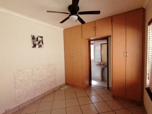 4 Bed House in Umtentweni photo number 22