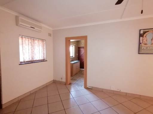 4 Bed House in Umtentweni photo number 28