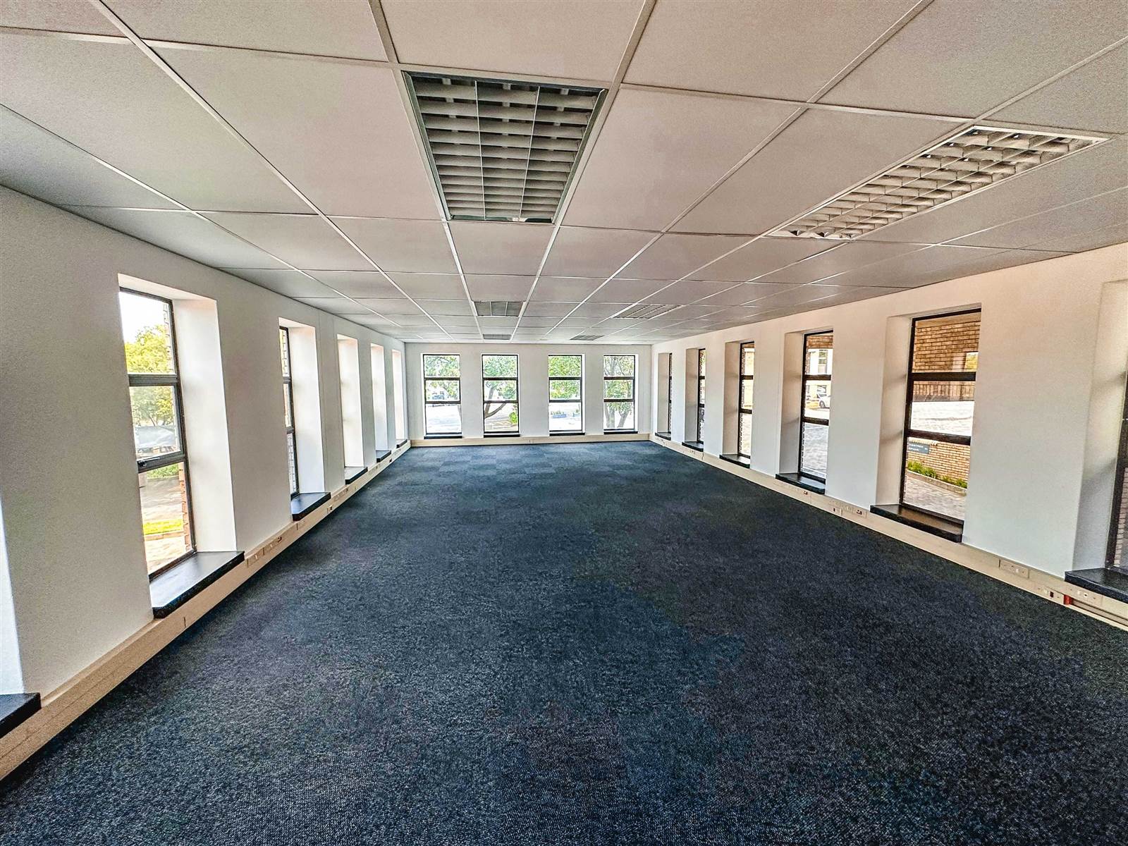 277  m² Commercial space in Hurlingham photo number 16
