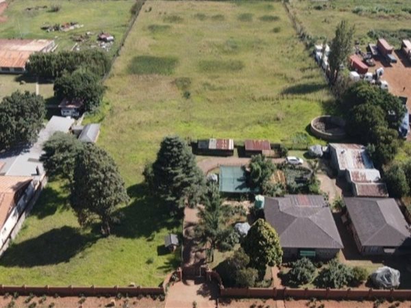 1.6 ha Smallholding