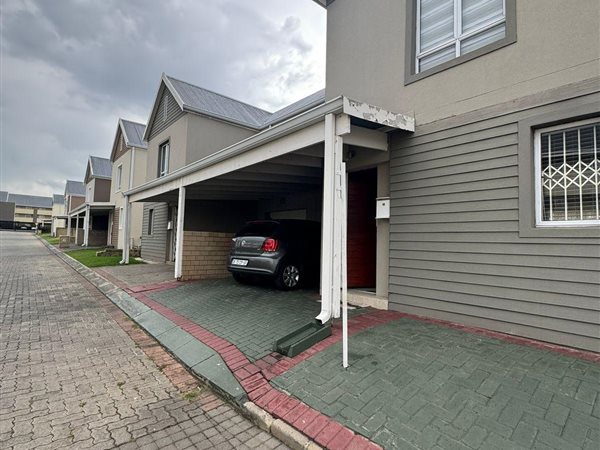 3 Bed Townhouse in Riverspray Lifestyle Estate
