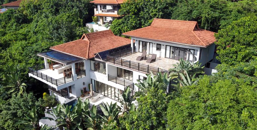 6 Bedroom House 6 Bedroom House