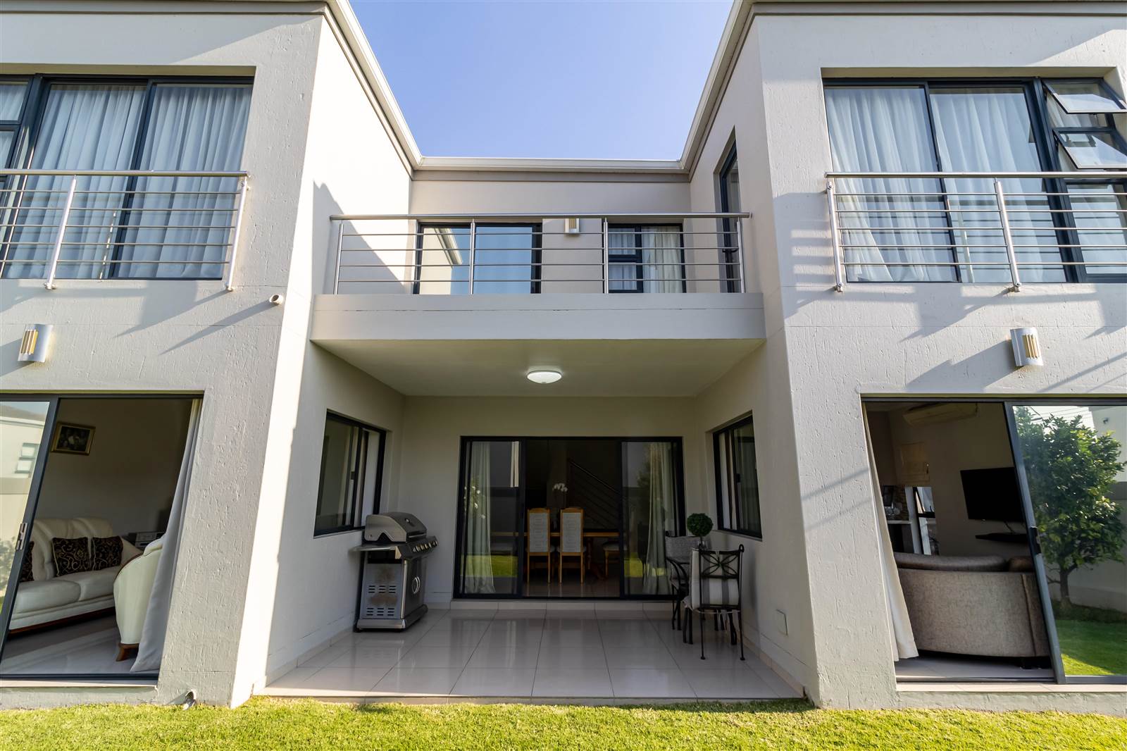 4 Bed Cluster in Lonehill photo number 30