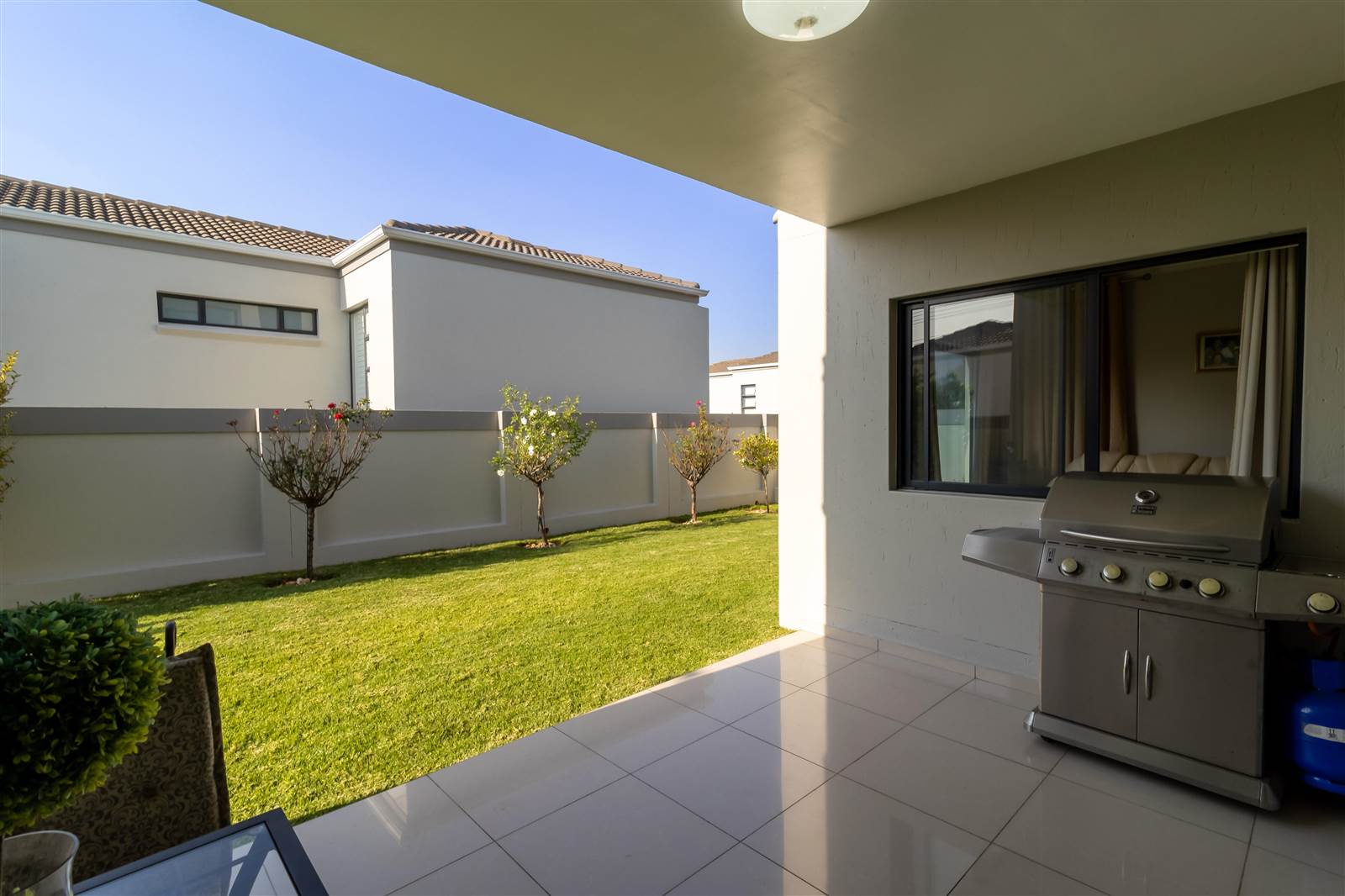 4 Bed Cluster in Lonehill photo number 5