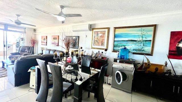 3 Bed Apartment in Uvongo photo number 14