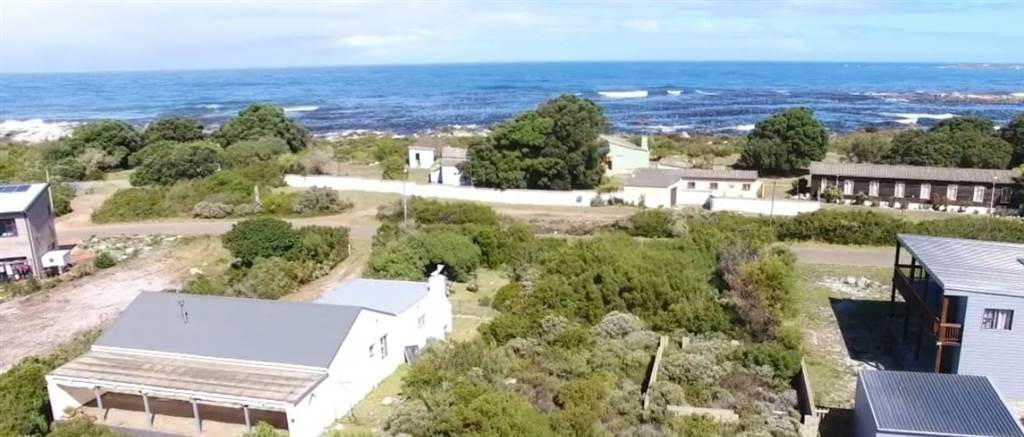 844 m² Land available in Bettys Bay photo number 8