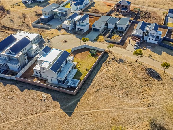 828 m² Land 828 m² Land