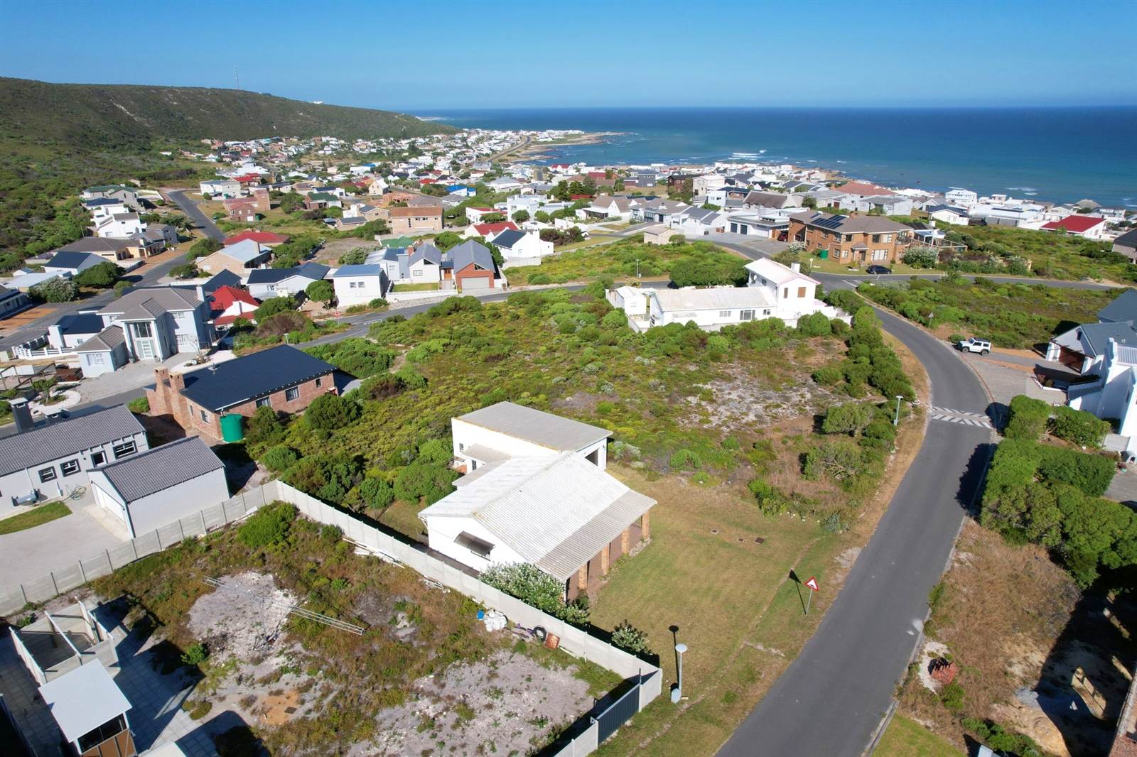 3 Bed House in Agulhas photo number 3