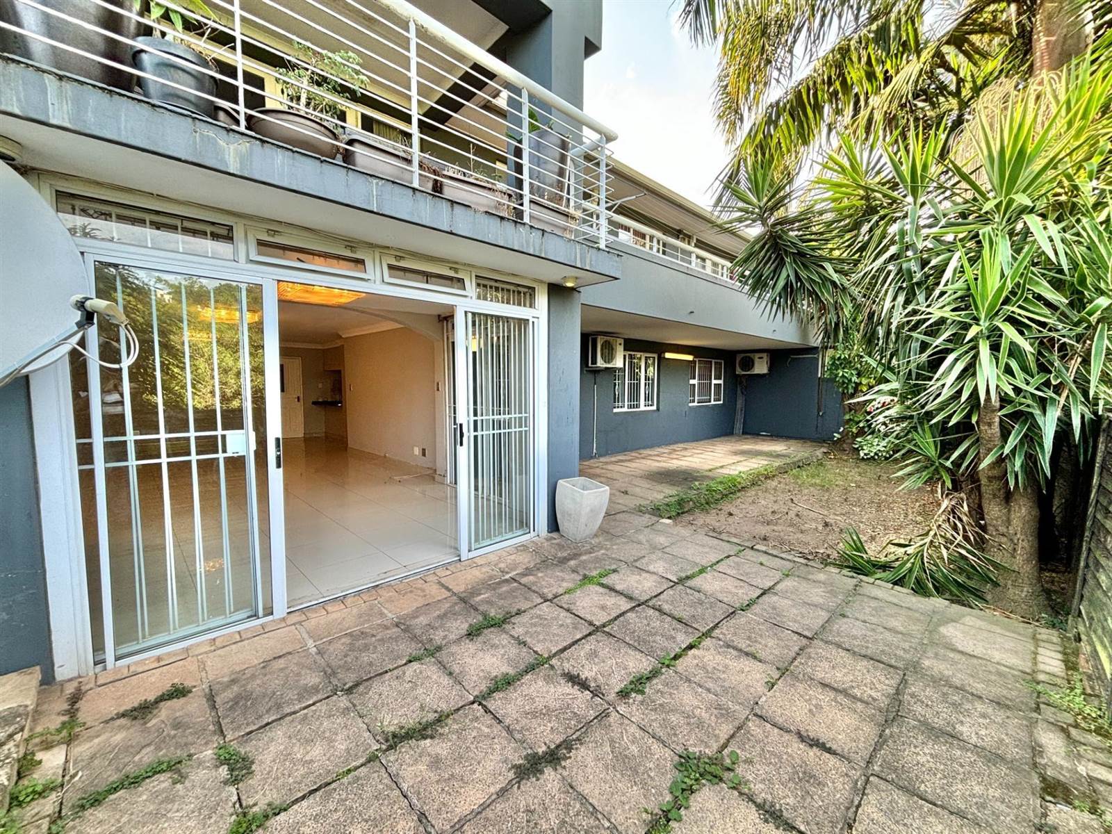 3 Bed Apartment in Durban North photo number 7