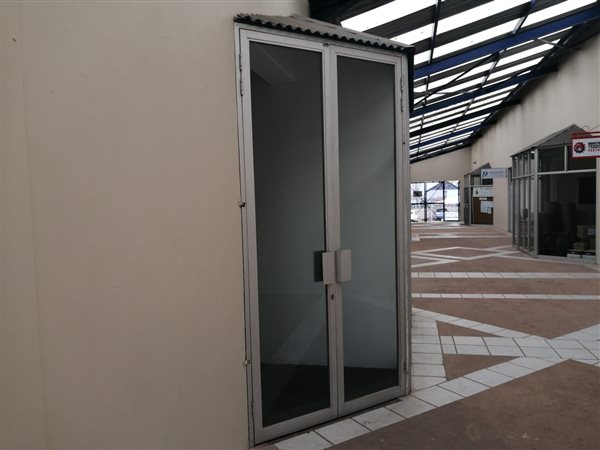 75 m² Commercial space 75 m² Commercial space
