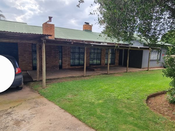 3 Bedroom House 3 Bedroom House