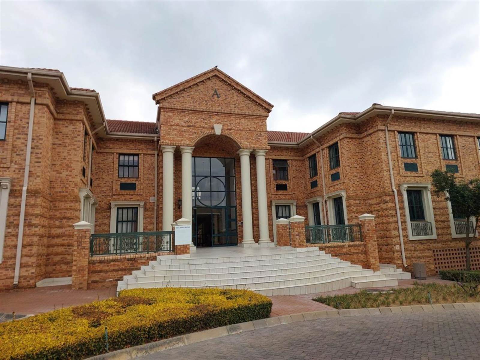 128  m² Commercial space in Bryanston photo number 10