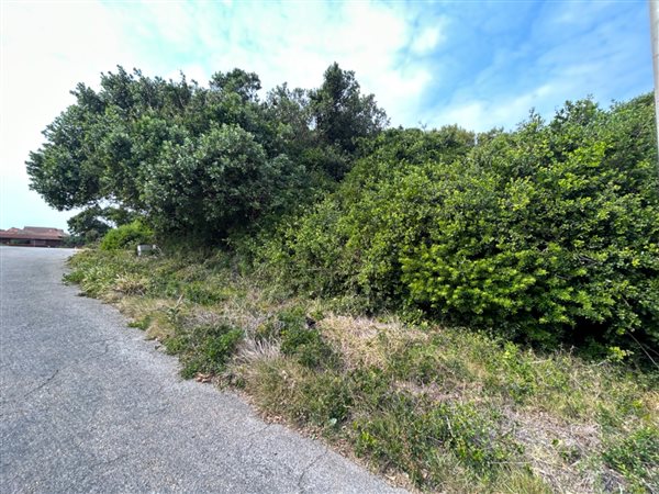 588 m² Land