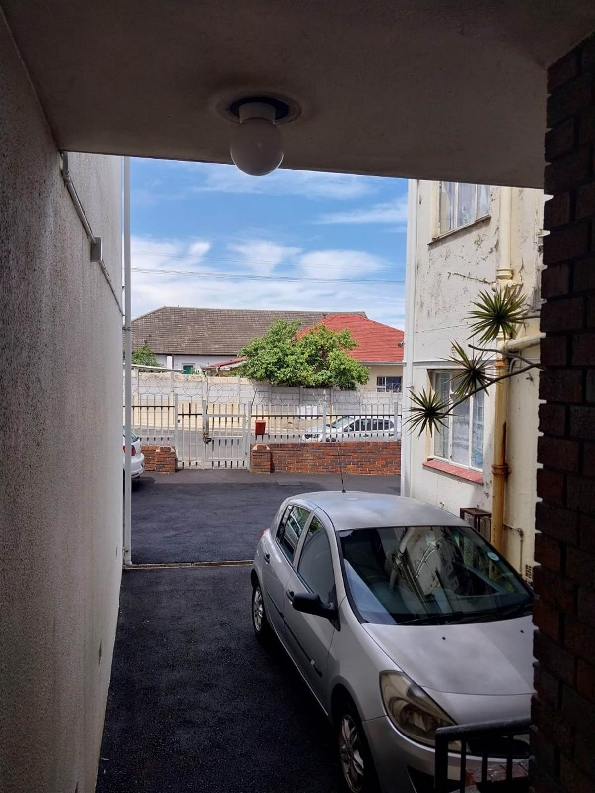 1 Bed Apartment in Parow Central photo number 22