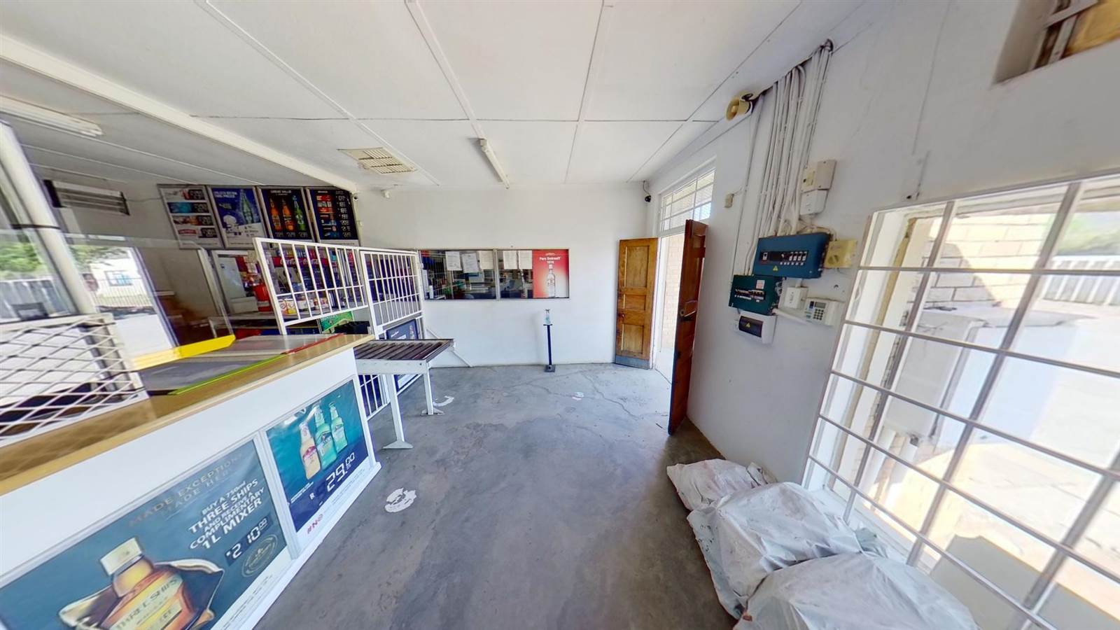 333  m² Commercial space in Dewetsdorp photo number 1