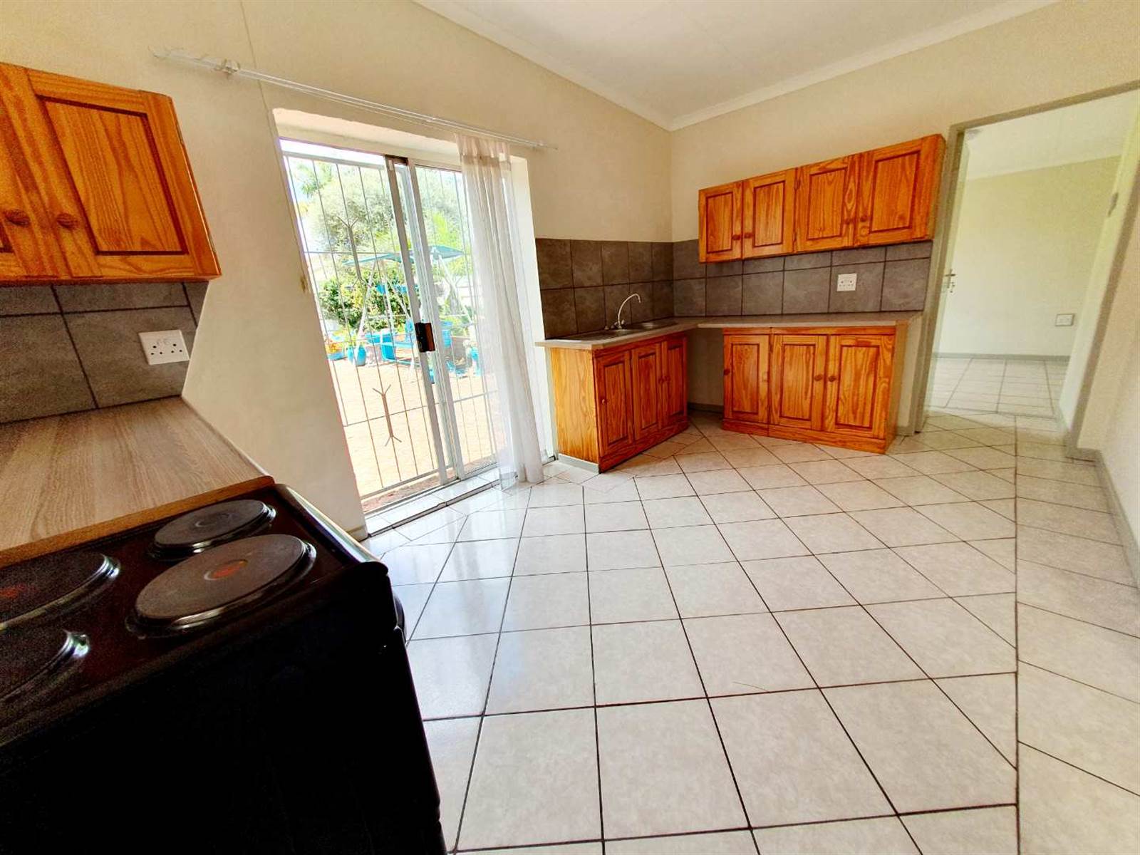 3 Bed House in Parktown Estate photo number 20