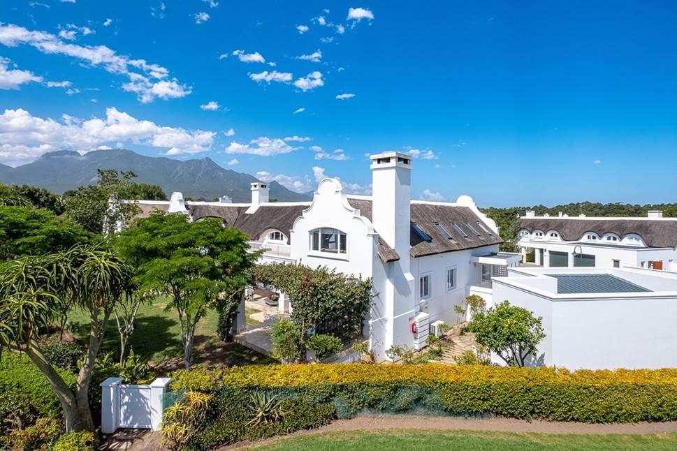 6 Bed House in Fancourt photo number 7