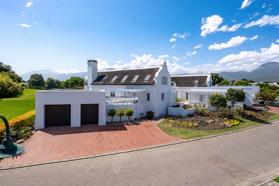 6 Bed House in Fancourt photo number 5