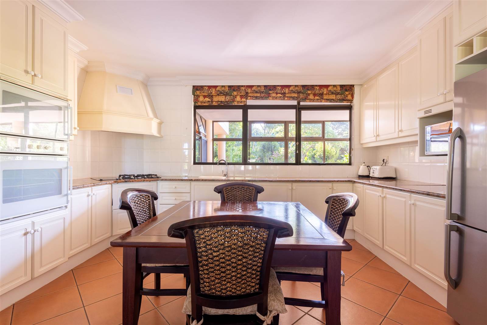 3 Bed Apartment in Zimbali Estate photo number 6