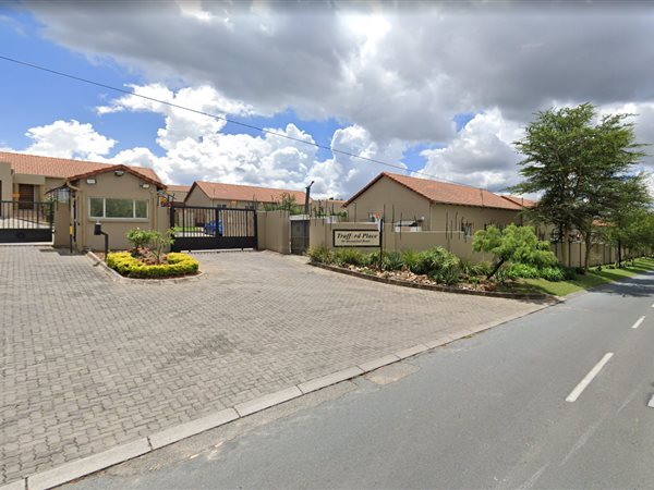 3 Bedroom Simplex 3 Bedroom Simplex