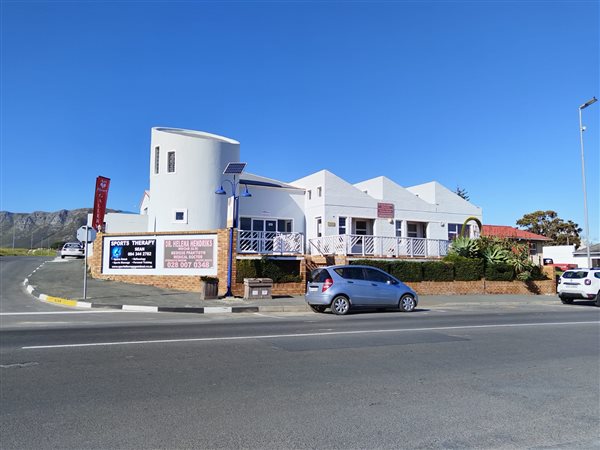 451.230010986328  m² Retail Space in Gansbaai and surrounds
