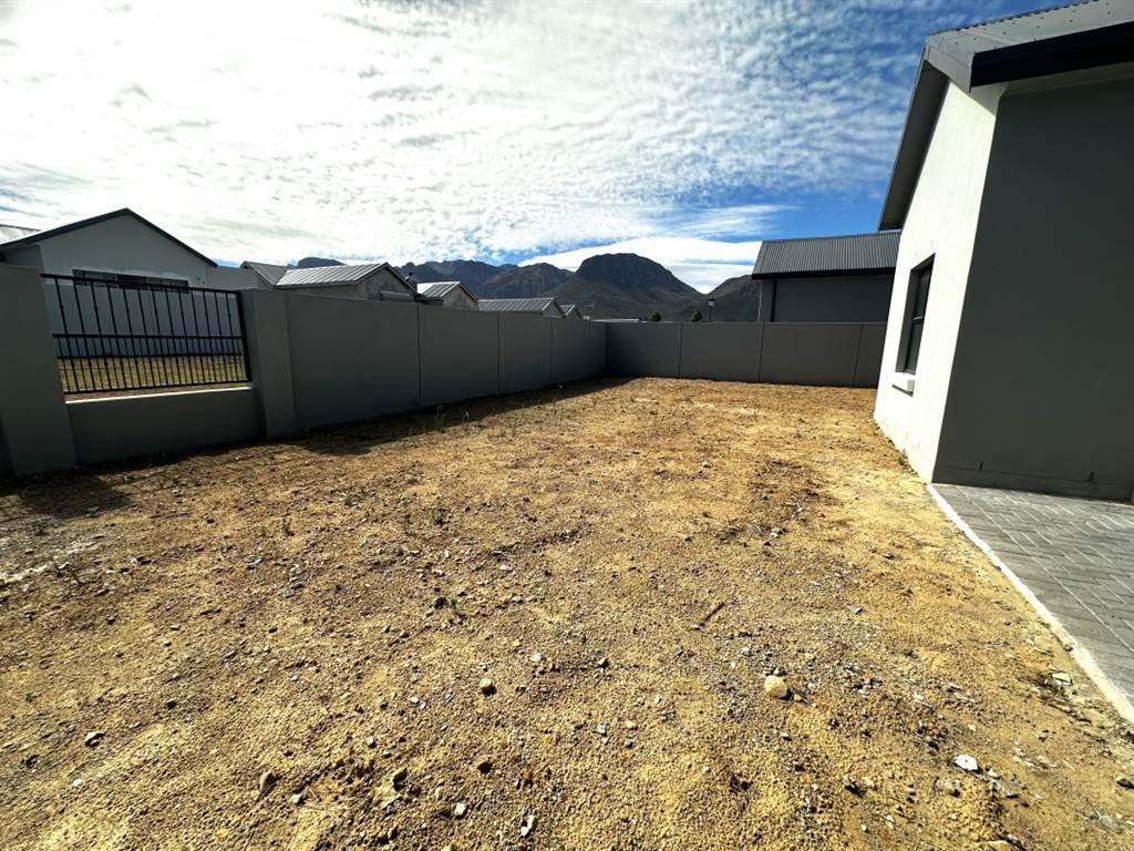4 Bed House in Paarl photo number 22