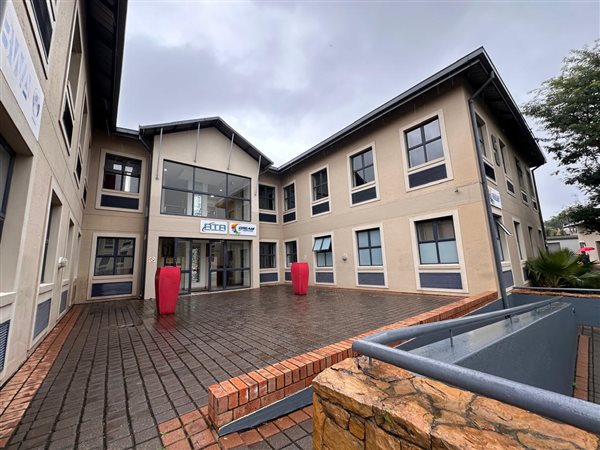 137 m² Commercial space 137 m² Commercial space