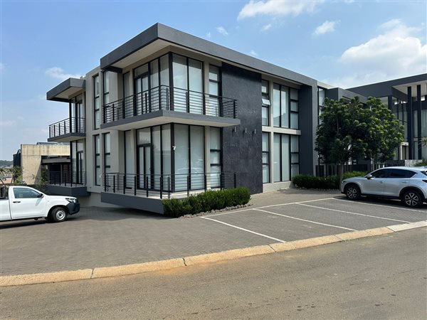 147  m² Commercial space