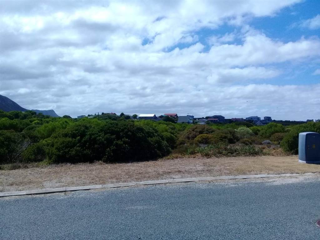 609 m² Land available in Kleinbaai photo number 1