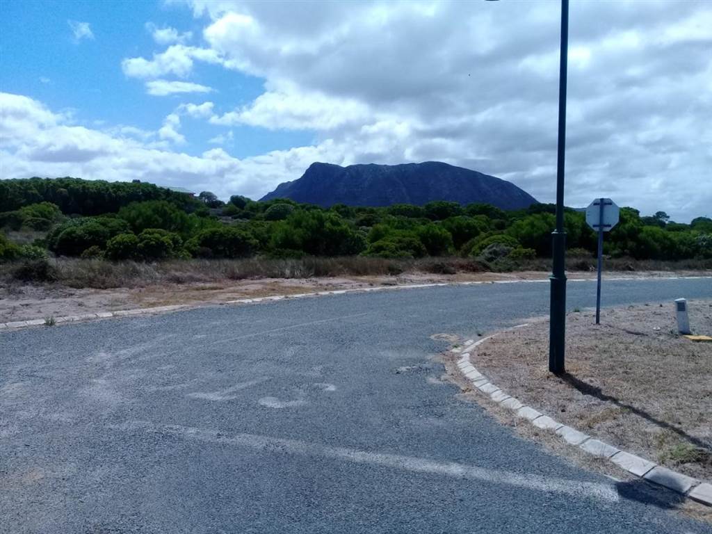 609 m² Land available in Kleinbaai photo number 2