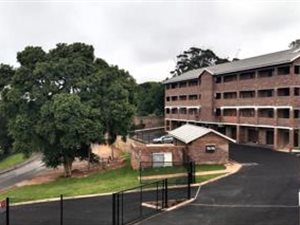 2 Bed Apartment in Amanzimtoti