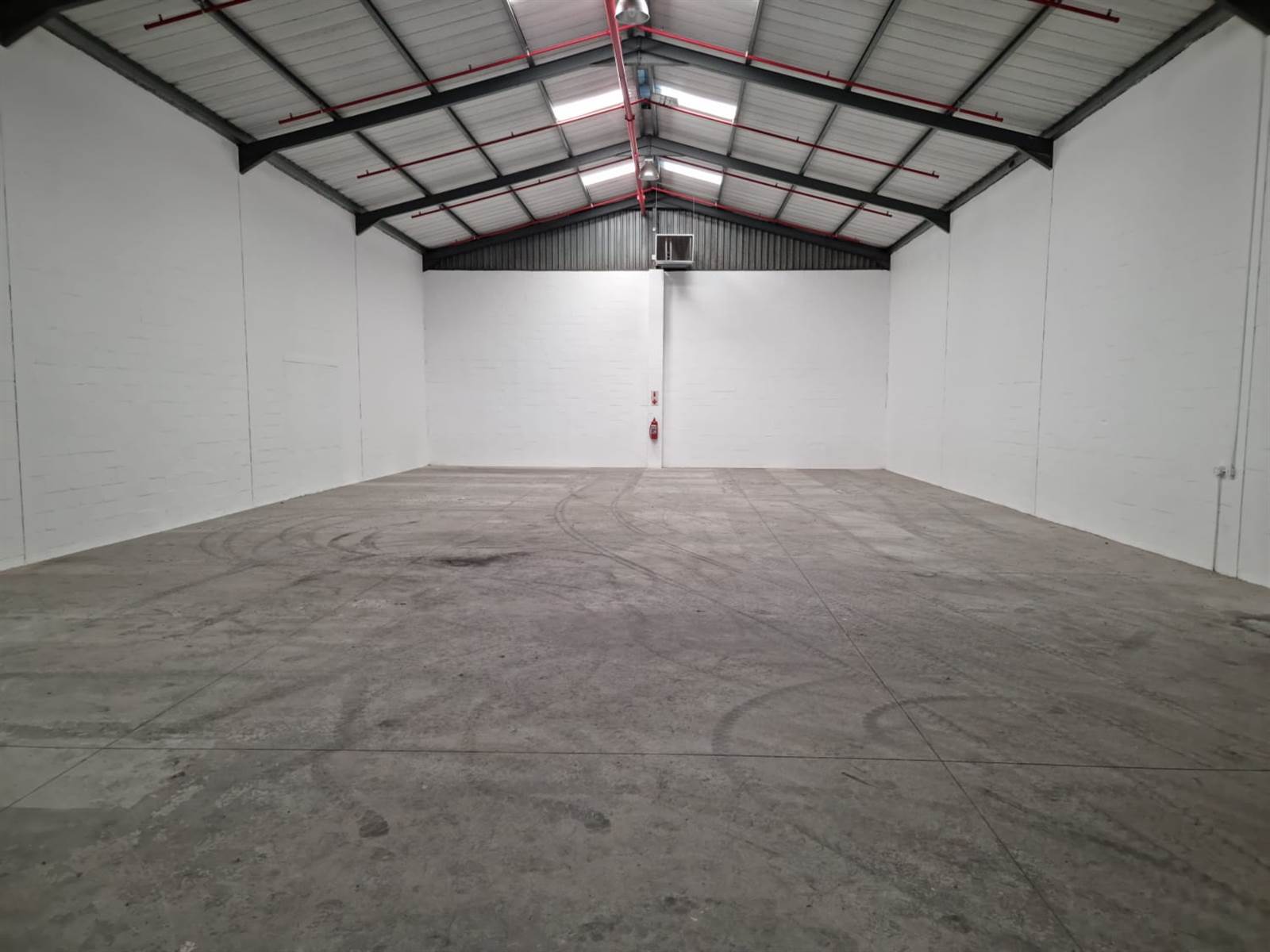 581  m² Industrial space in Montague Gardens photo number 3