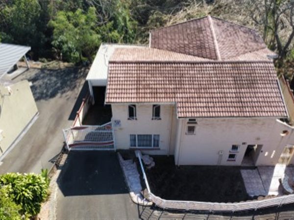 4 Bed House in Newlands West
