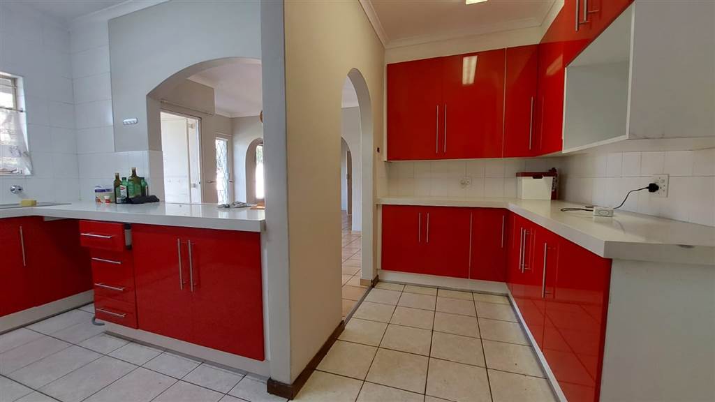 3 Bed House in Edenvale photo number 13