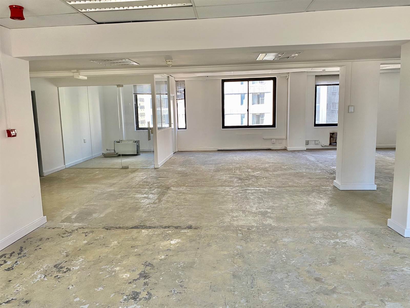 25  m² Commercial space in Cape Town City Centre photo number 6