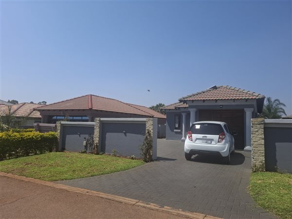 3 Bedroom Townhouse 3 Bedroom Townhouse