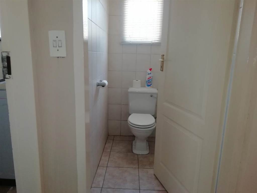 4 Bed House in Witbank Central photo number 26