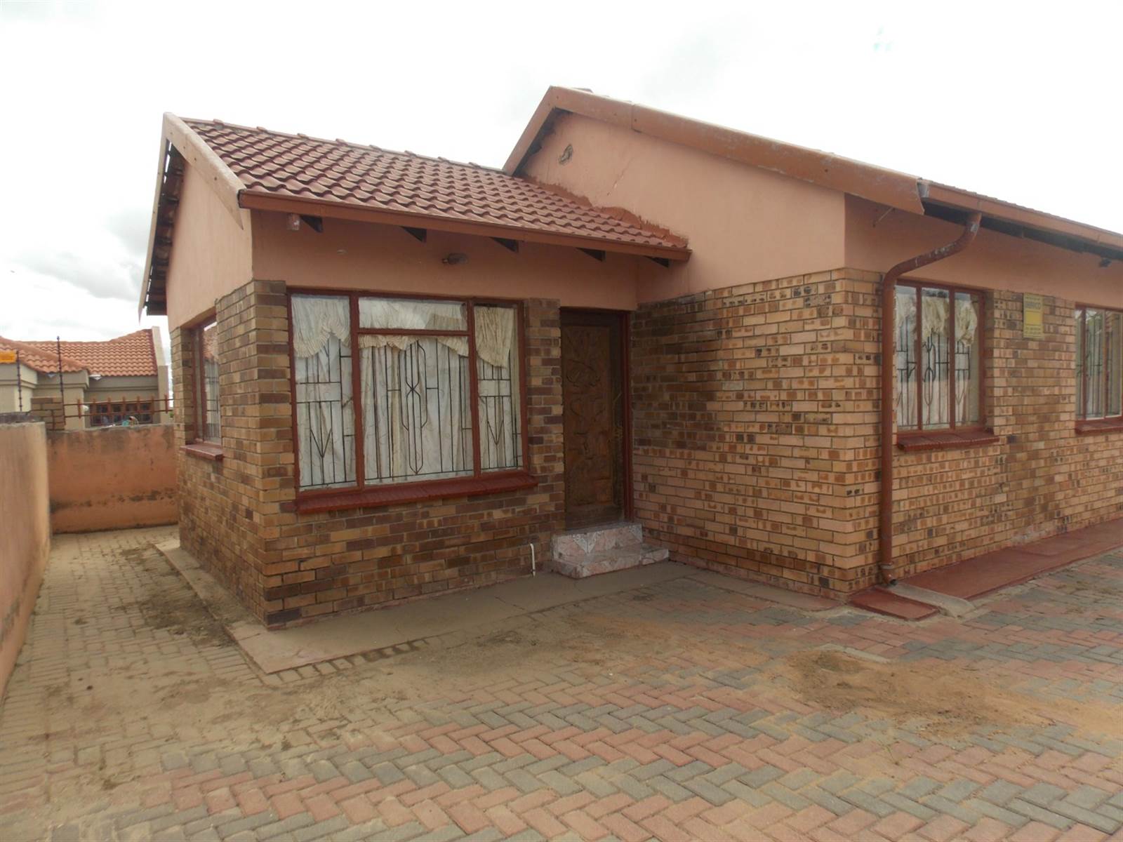 4 Bed House in Emdo Park photo number 1
