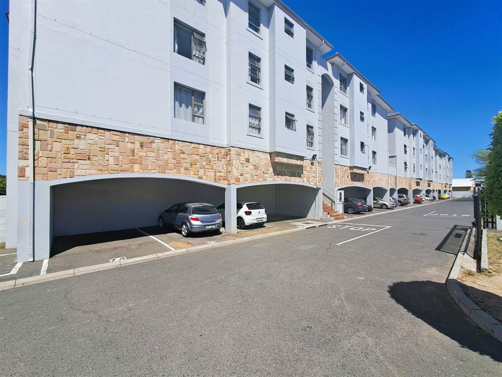 2 Bed Apartment in Brackenfell Central photo number 21