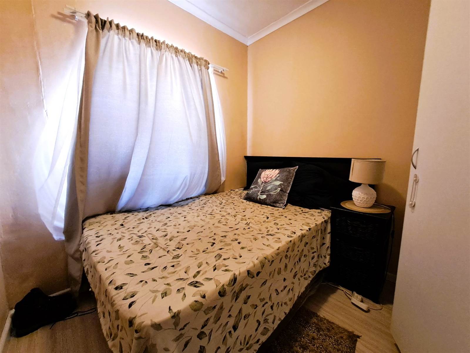 2 Bed Apartment in Brackenfell Central photo number 16