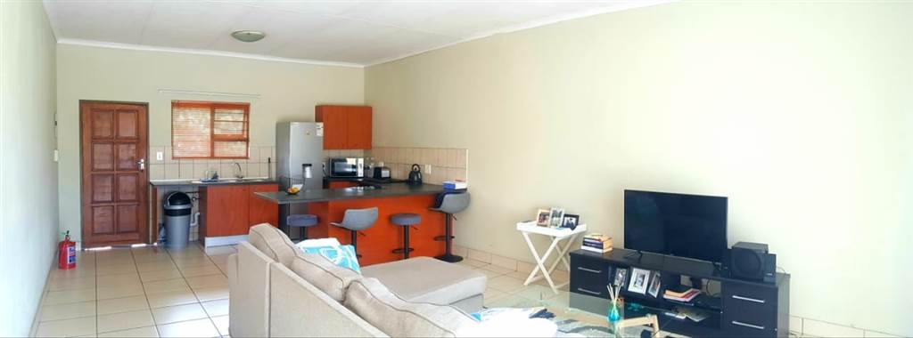 1 Bed Townhouse in Polokwane Central photo number 4